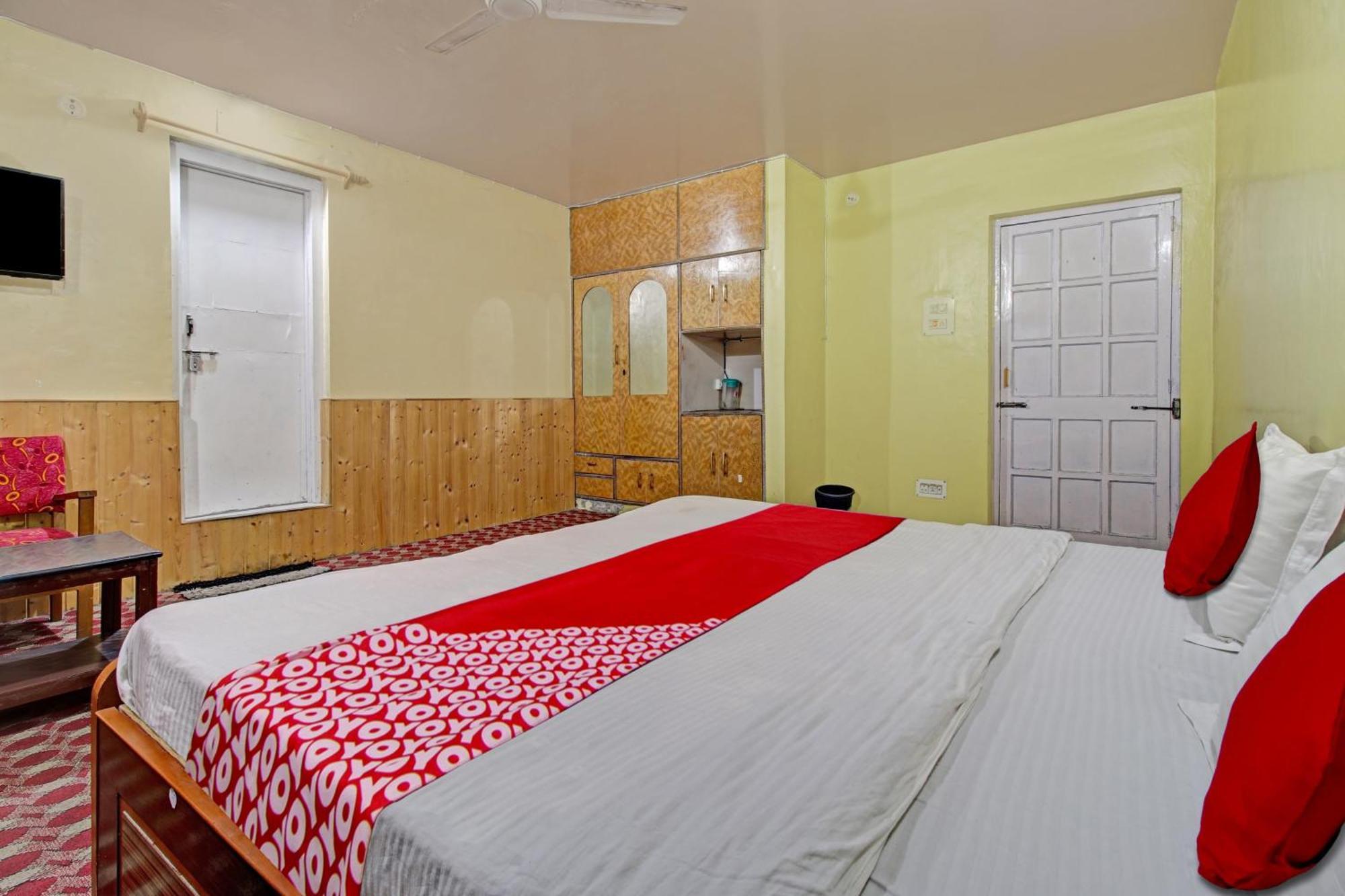Hotel Ab-I-Hayat Srinagar  Bagian luar foto