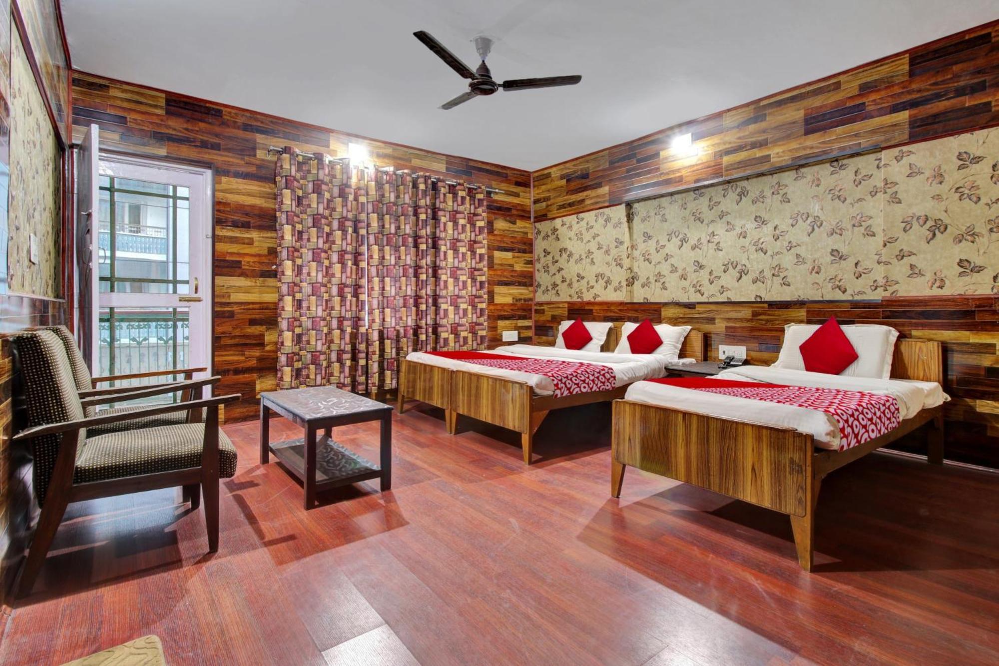 Hotel Ab-I-Hayat Srinagar  Bagian luar foto