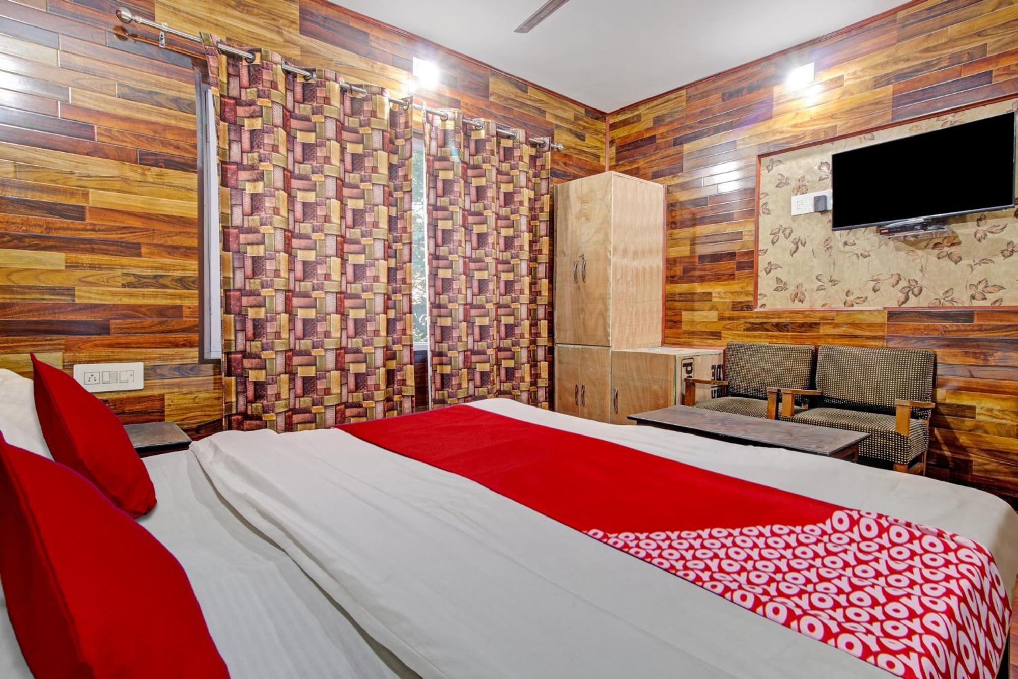 Hotel Ab-I-Hayat Srinagar  Bagian luar foto